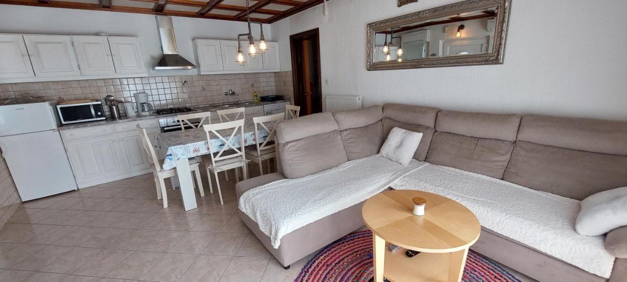 Apartman Sanja Kampor Eksteriør billede
