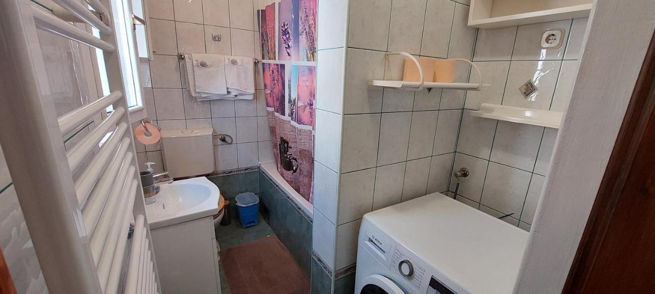 Apartman Sanja Kampor Eksteriør billede